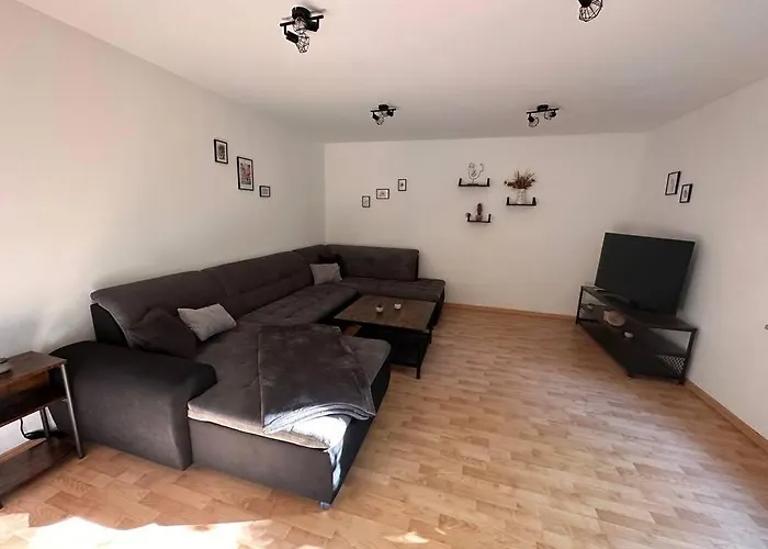 Neu* 4+1 Personen, Zentrumsnah,Ebk, Stellplatz