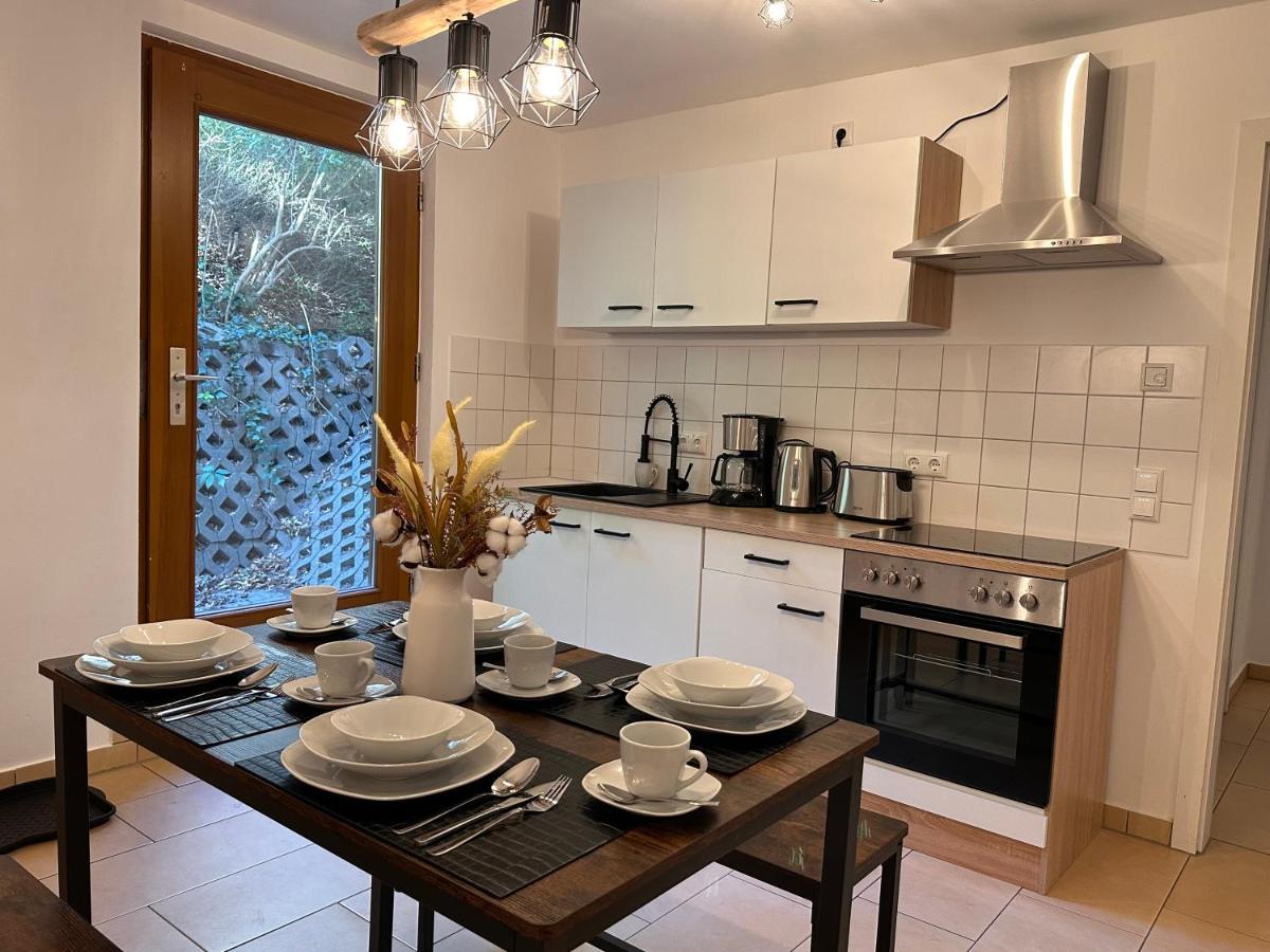 Neu* 4+1 Personen, Zentrumsnah,ebk, Stellplatz Apartament *